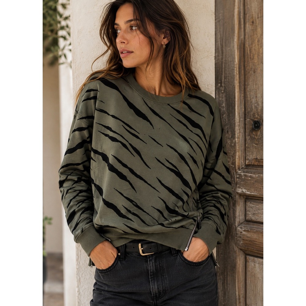 Rails Marlo Flocked Tiger Sweatshirt Olive Black Side Zip Pullover Medium